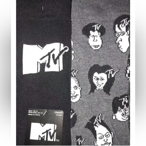 MTV Crew Socks 2 Pair Men 6.5-12 Black Gray w White Logo Music TV My Videos NEW! - Picture 3 of 9